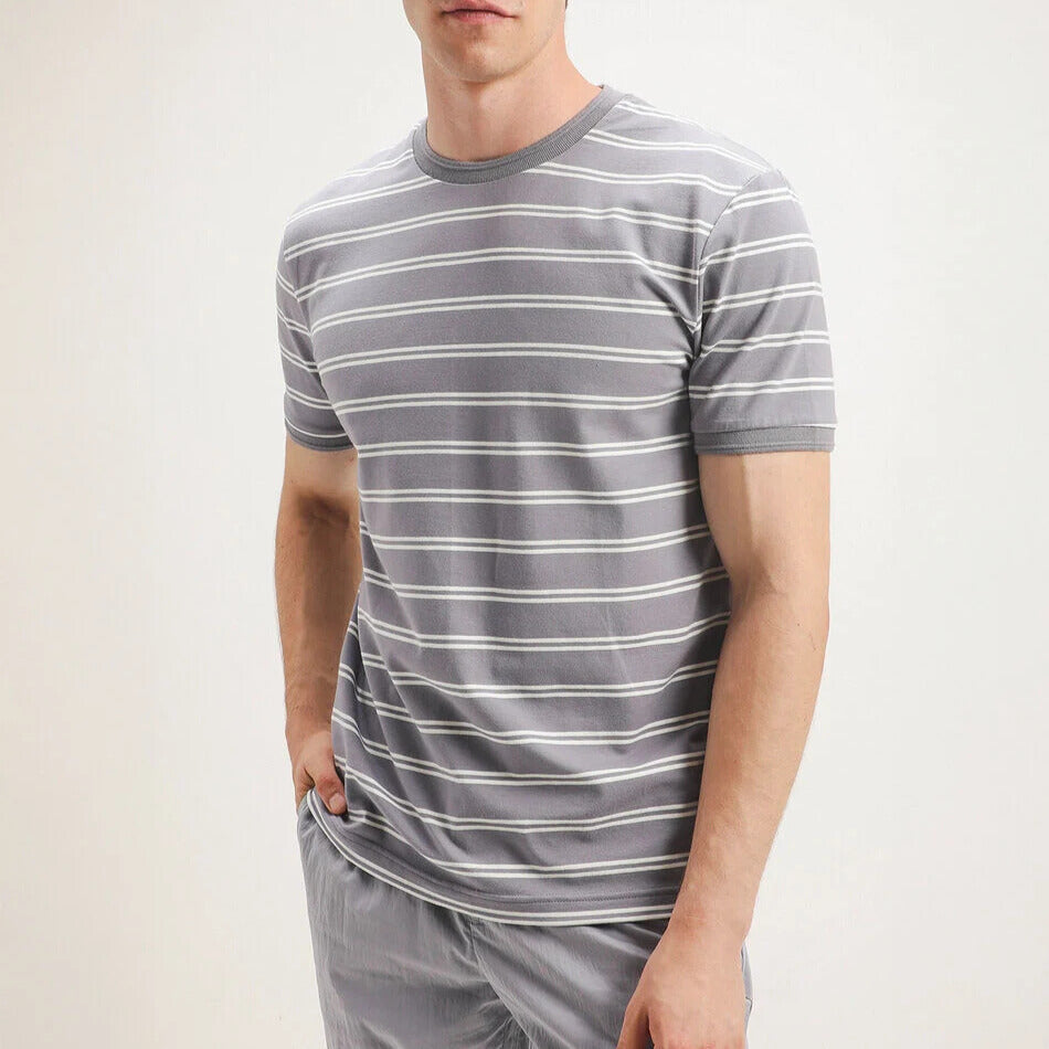 PLAYERA GRIS CON RAYAS PLC310639